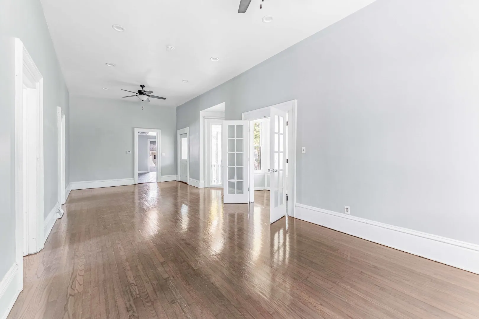 2520 Walnut Street IL