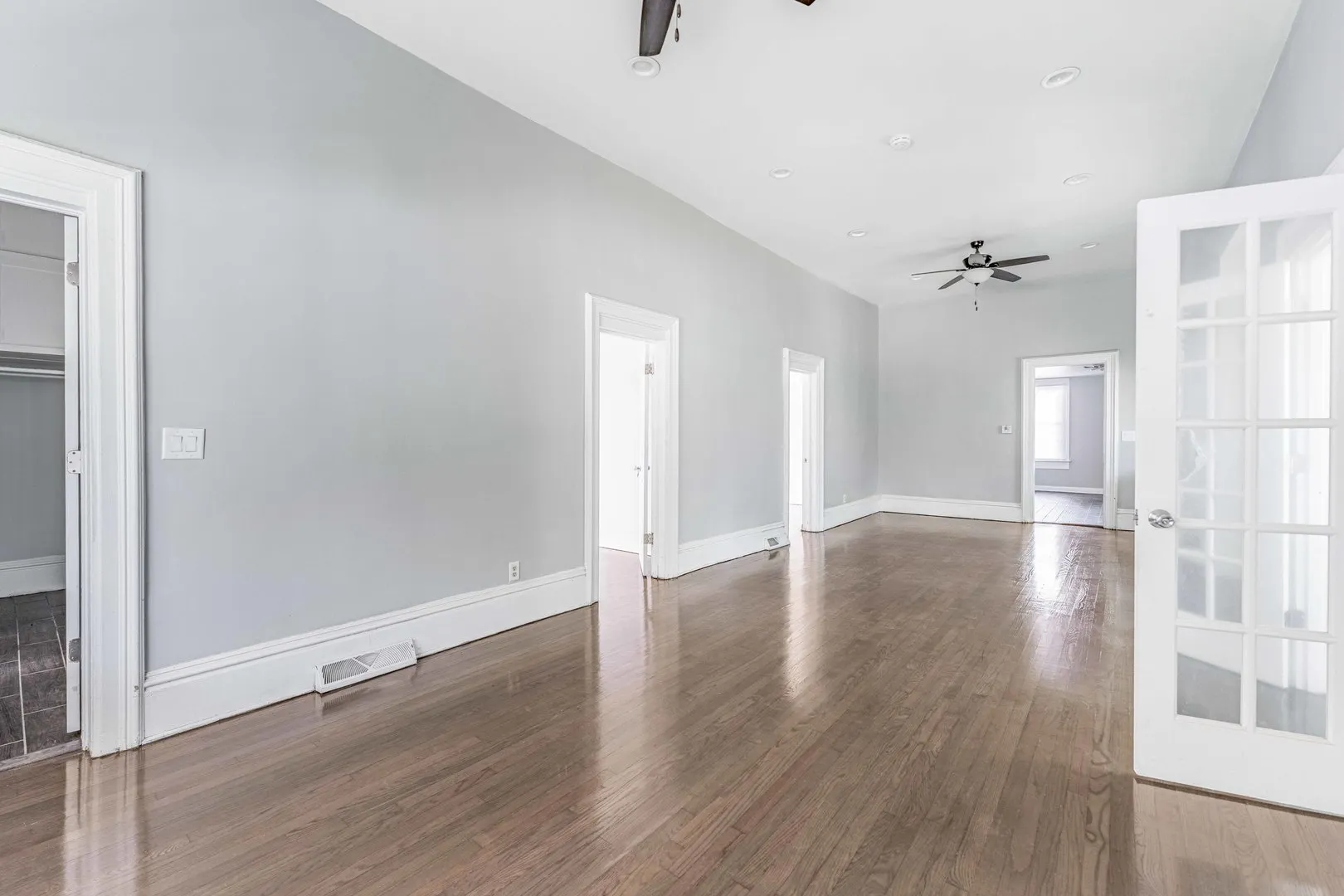 2520 Walnut Street IL
