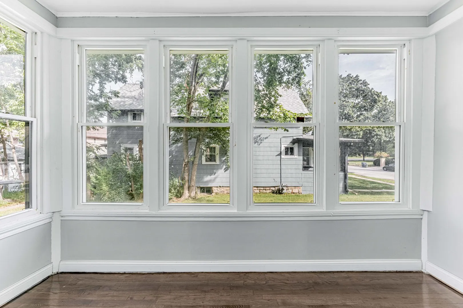 2520 Walnut Street IL