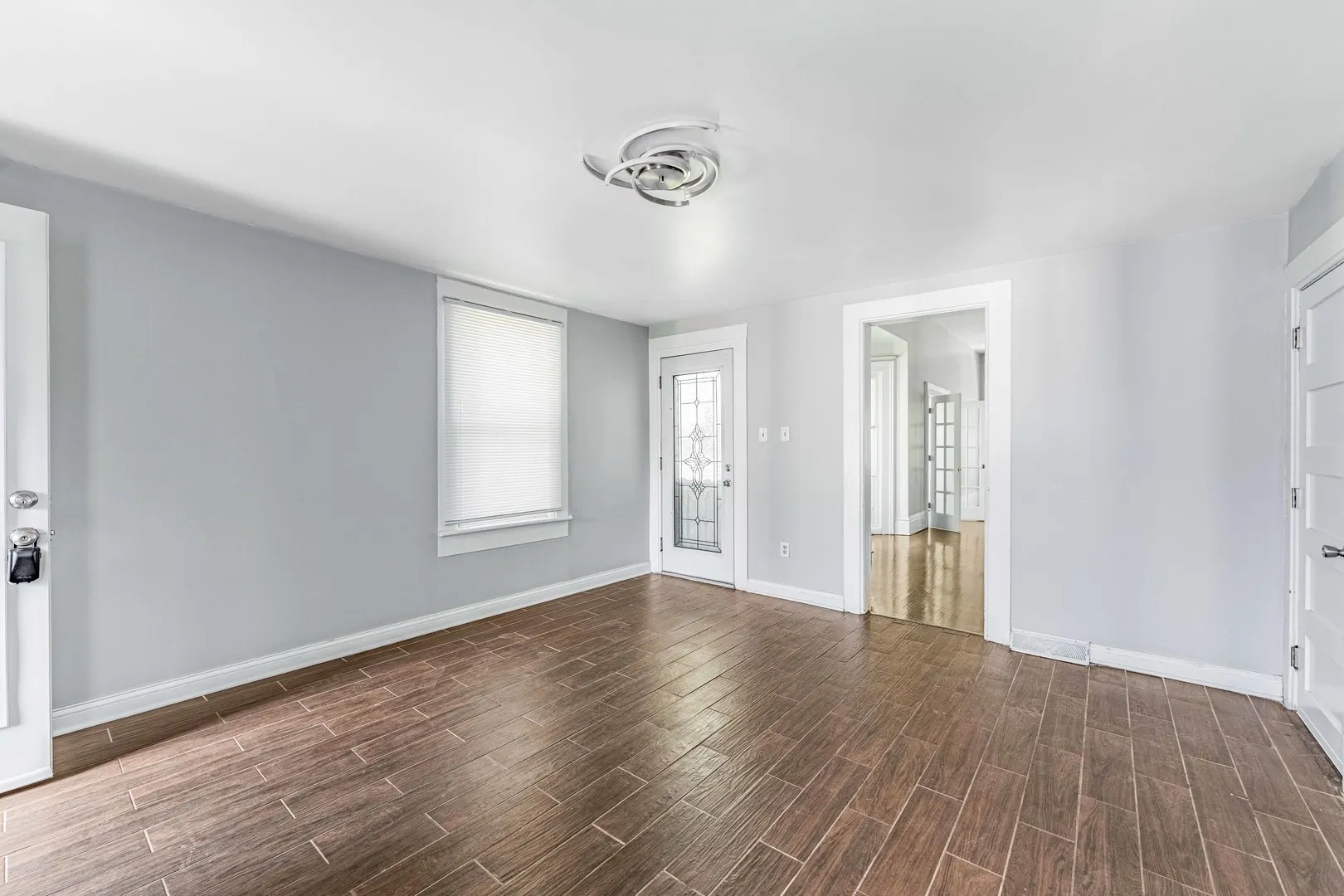 2520 Walnut Street IL