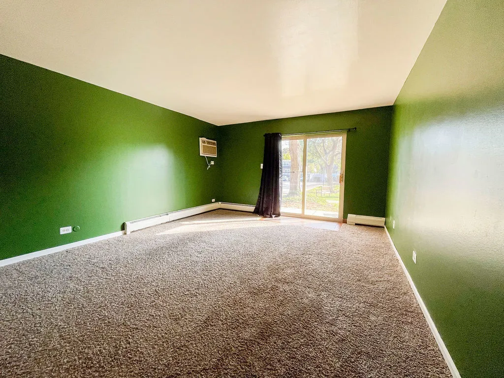 432 N Wilke Road IL #106