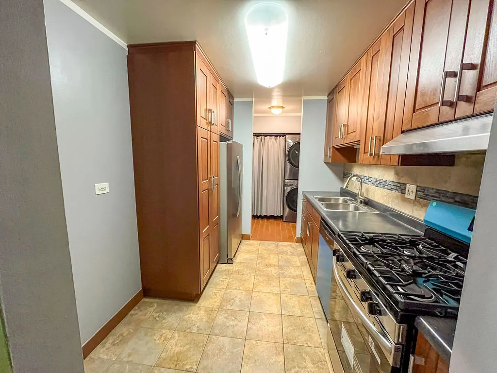 432 N Wilke Road IL #106