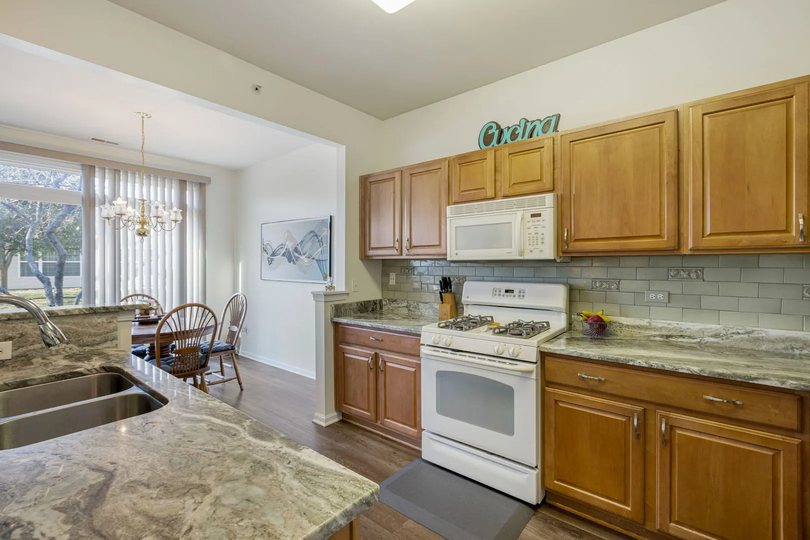 13676 Hemlock Road IL
