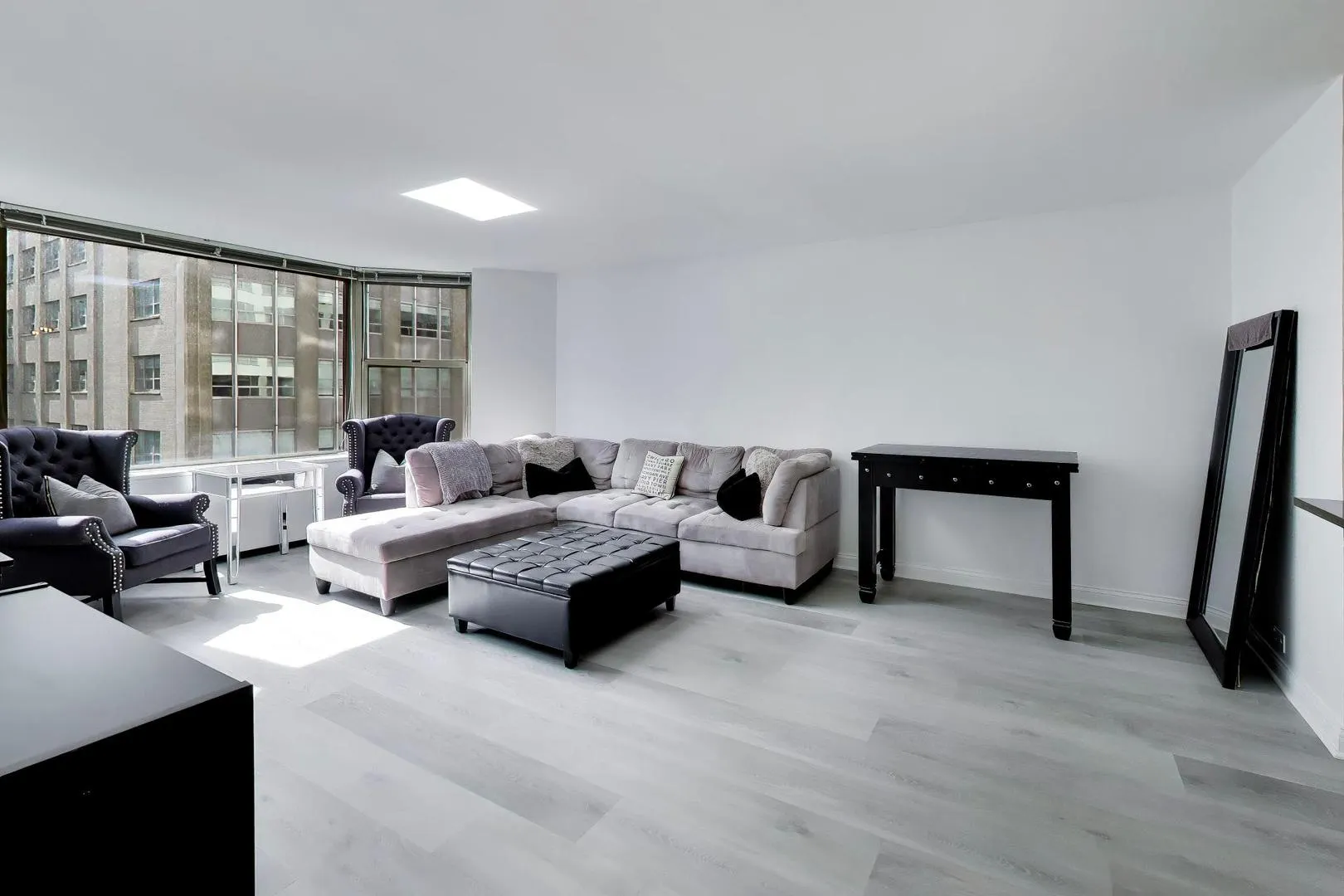 535 N Michigan Avenue IL #2206