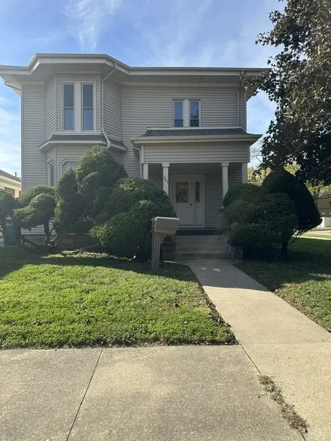 302 S Vermillion Street IL #1A