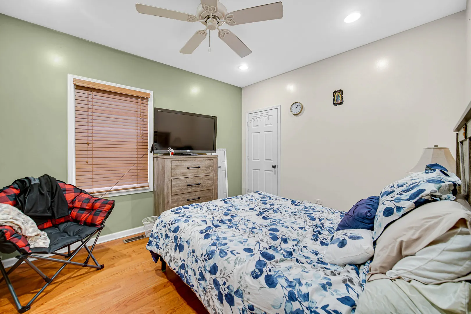 2106 N NARRAGANSETT Avenue IL