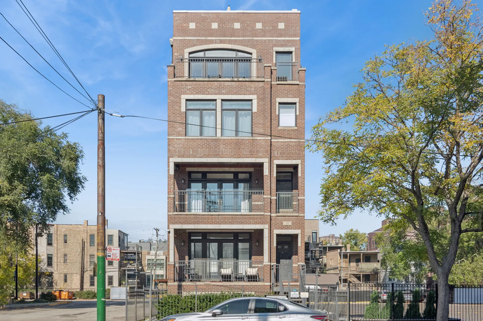 744 W Belmont Avenue IL #1R