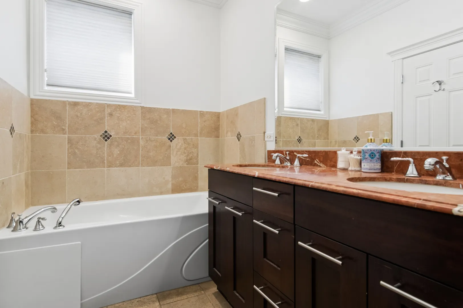 744 W Belmont Avenue IL #1R