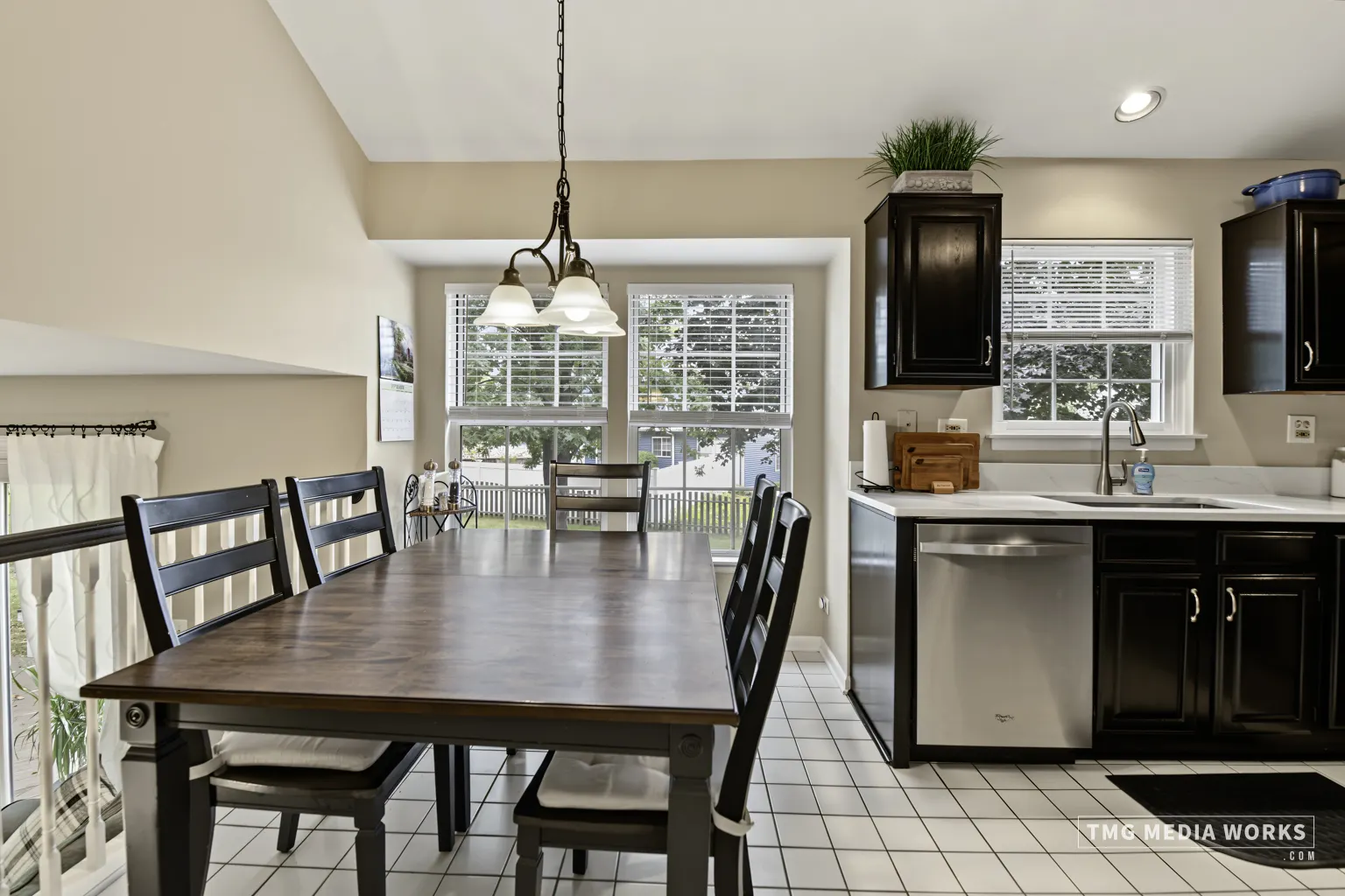195 Meadow Lakes Boulevard IL