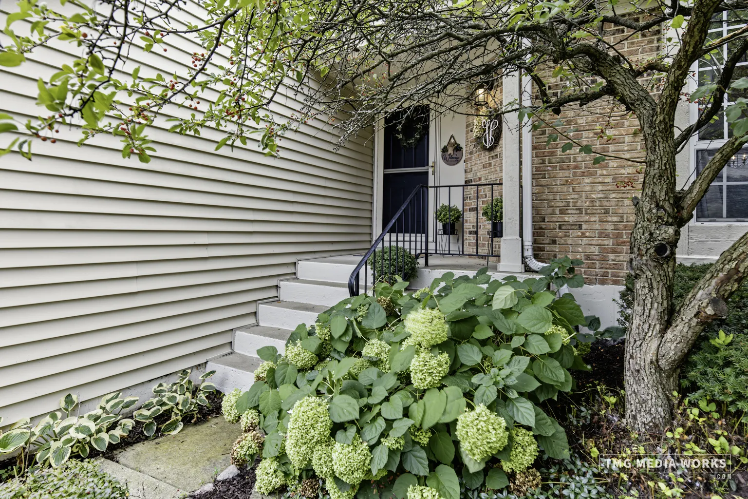 195 Meadow Lakes Boulevard IL