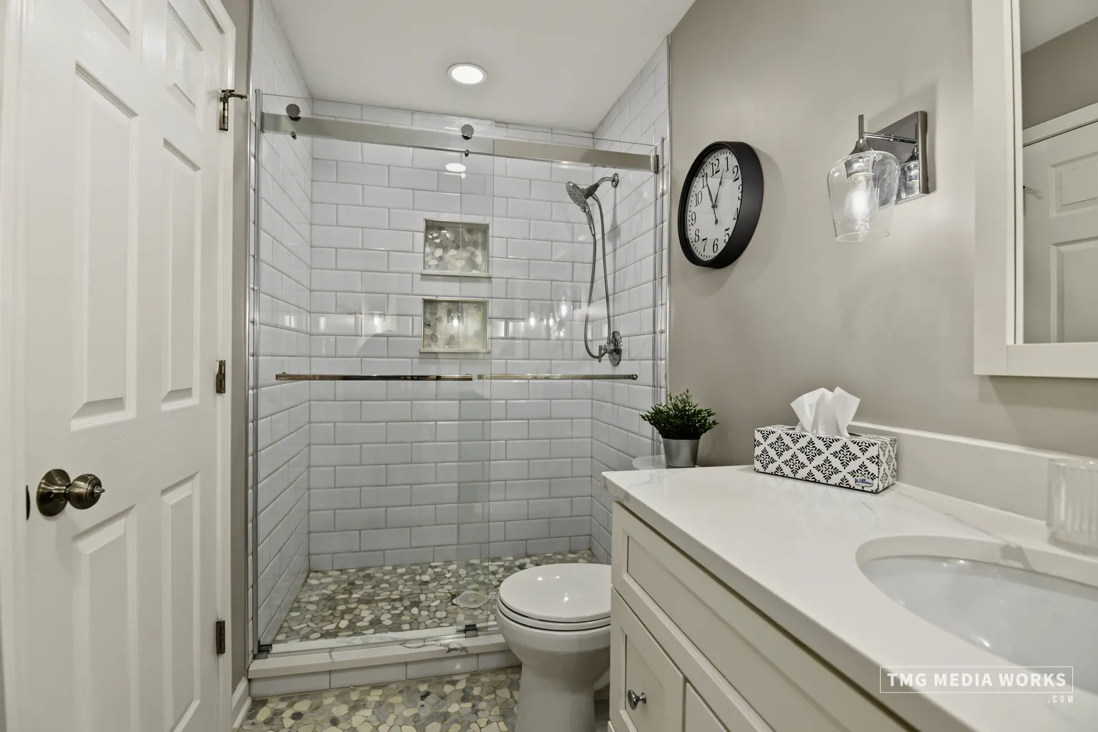 195 Meadow Lakes Boulevard IL