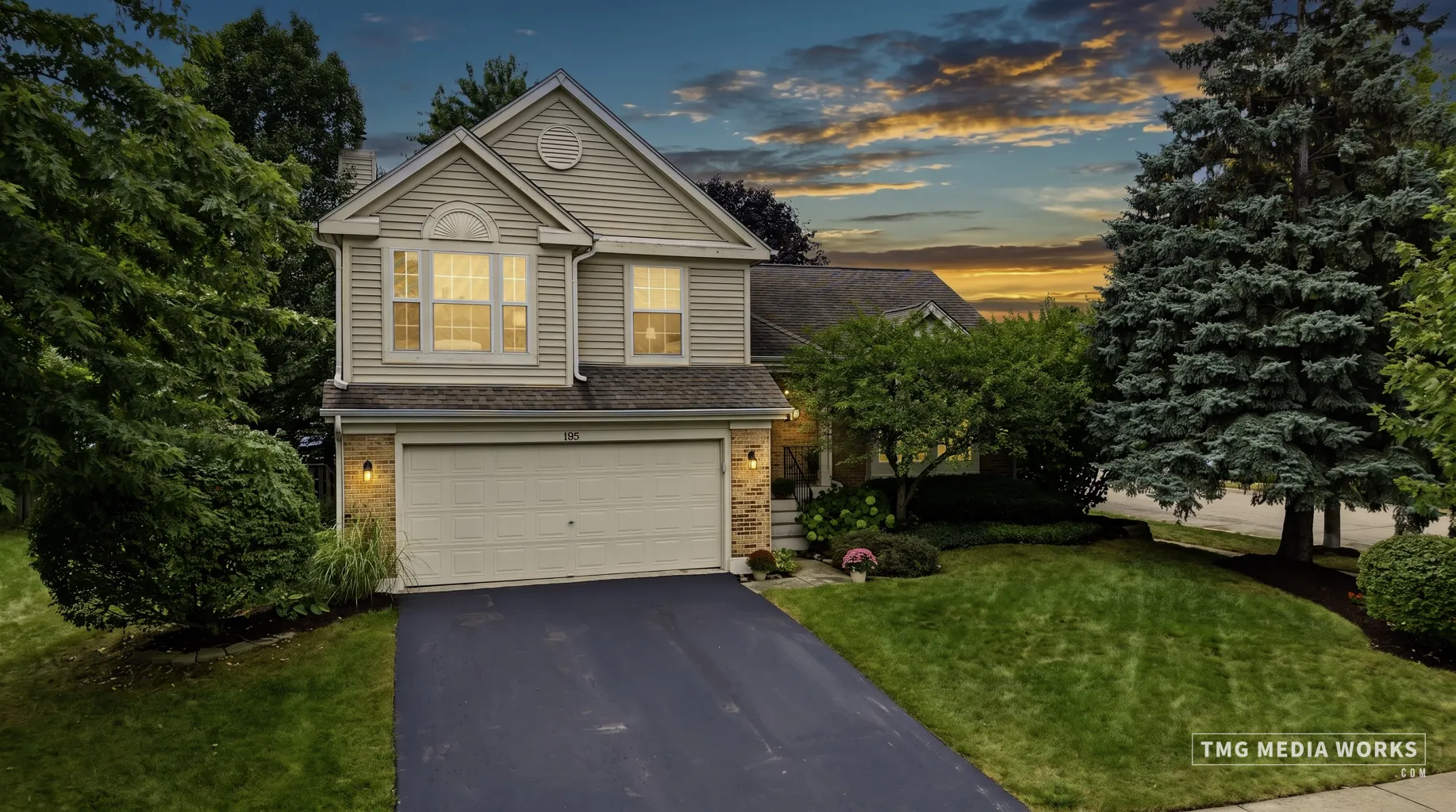195 Meadow Lakes Boulevard IL