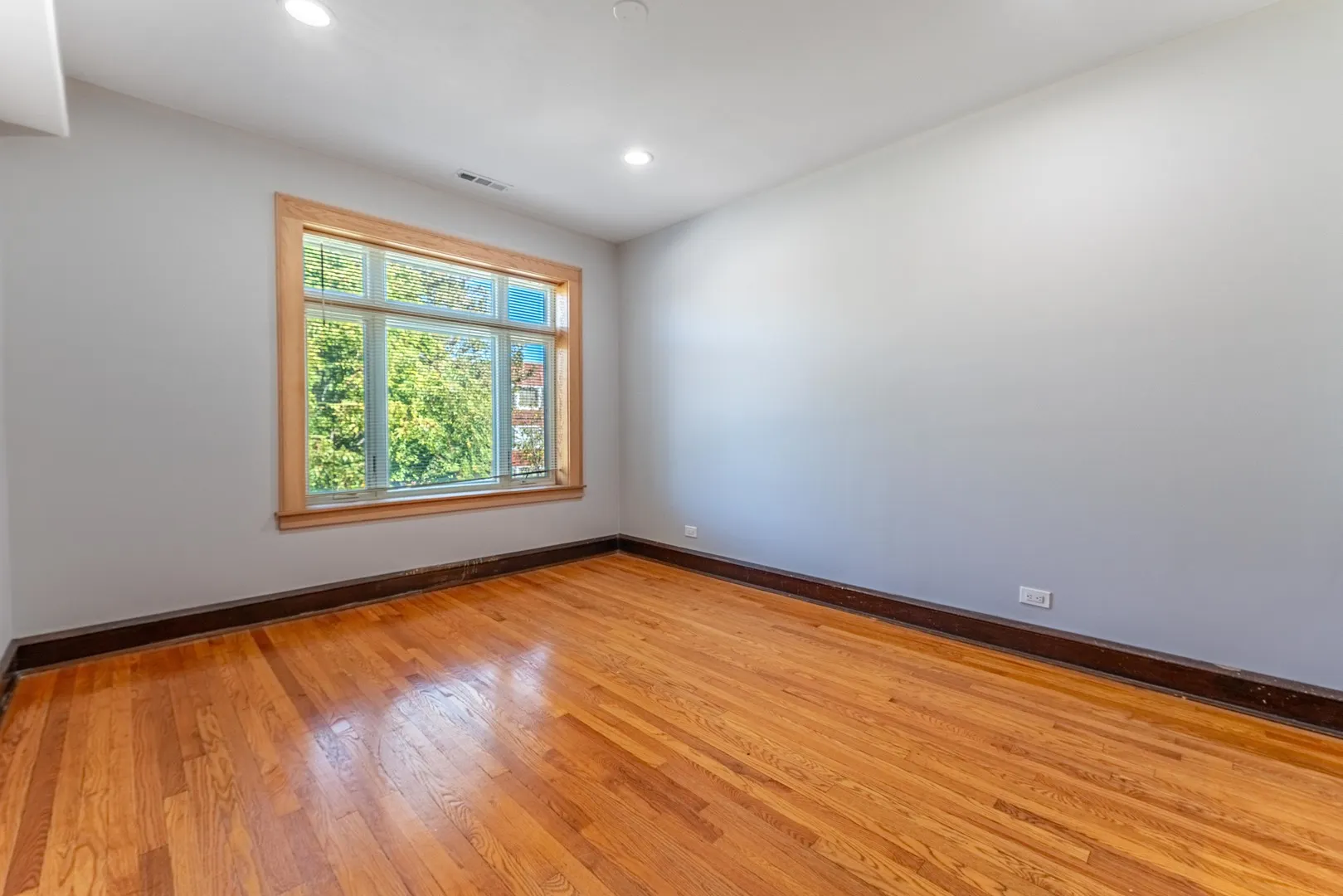 5357 W Montrose Avenue IL #2