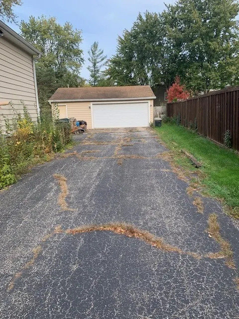 3882 Cambridge Drive IL