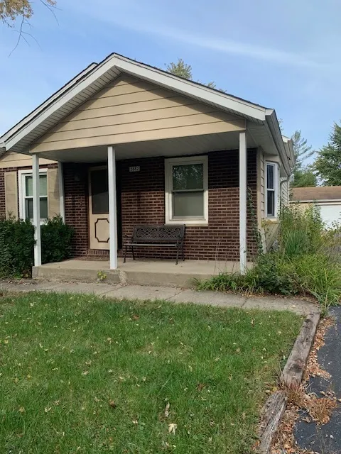 3882 Cambridge Drive IL