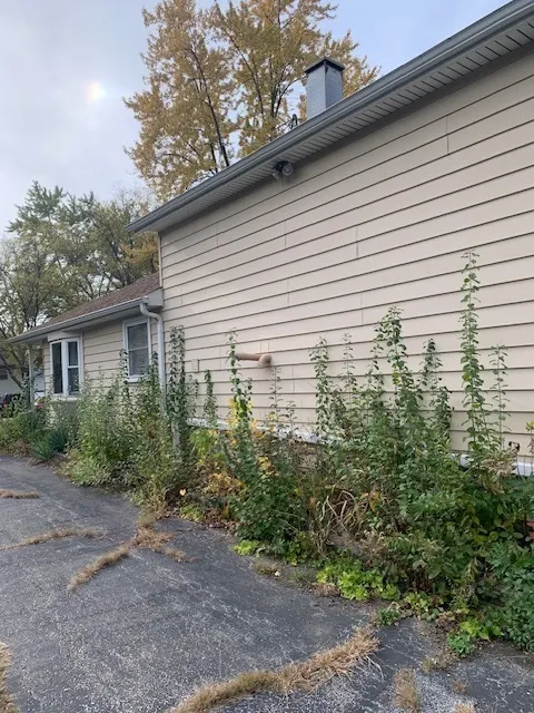 3882 Cambridge Drive IL