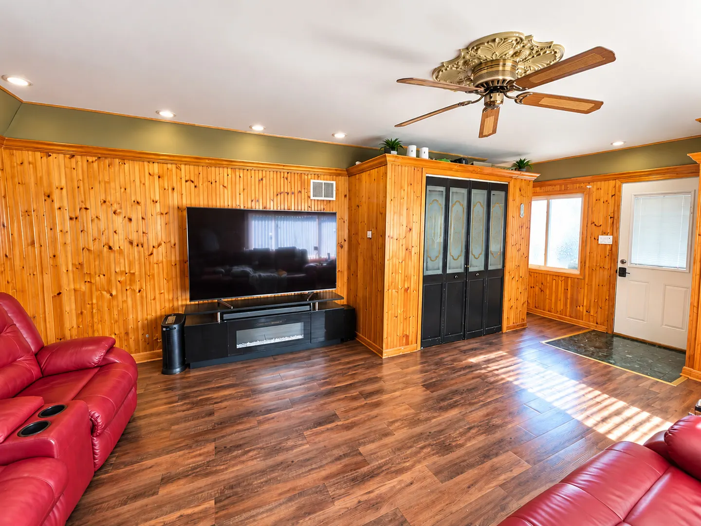121 Westward Ho Drive IL
