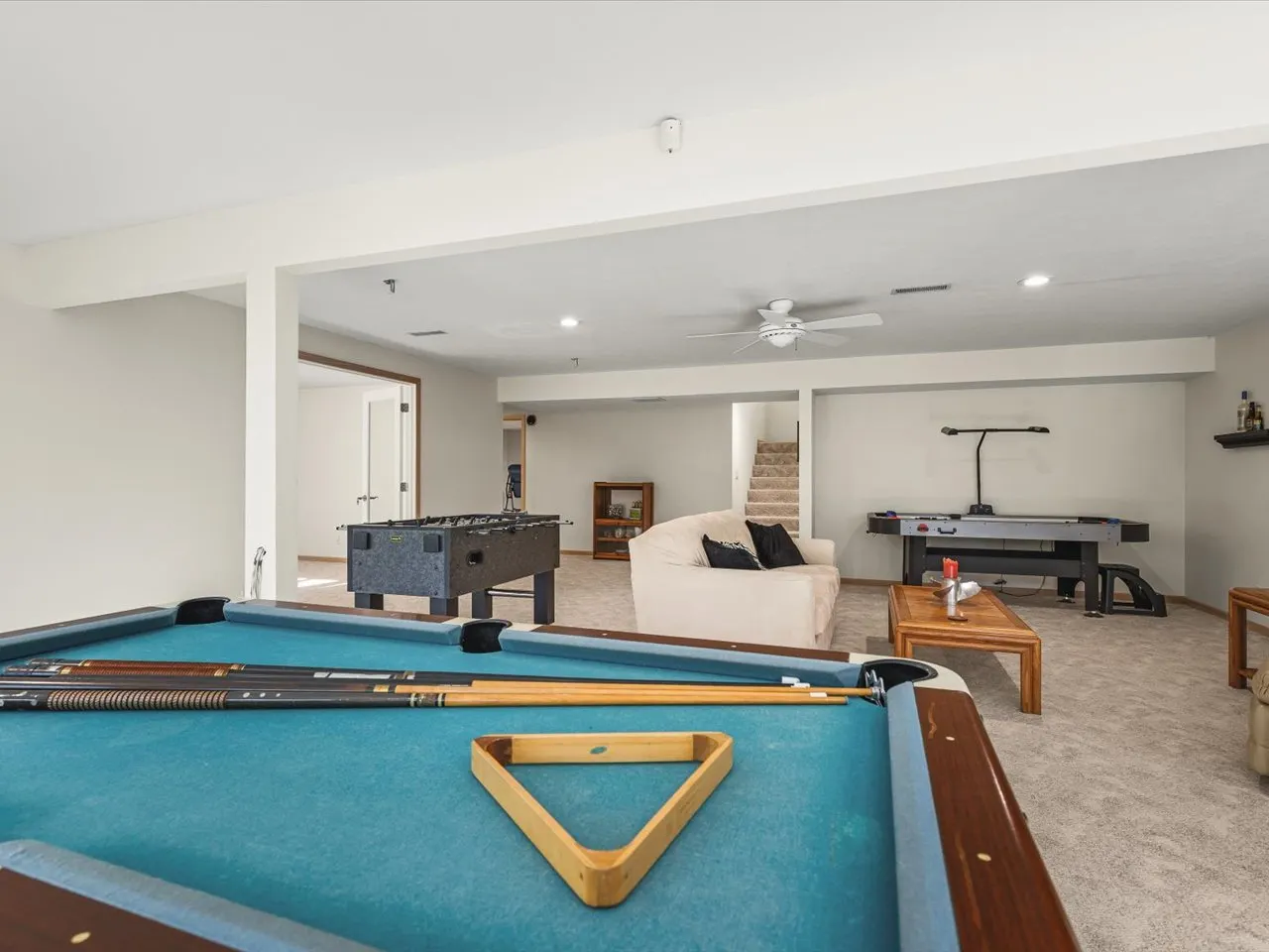 6611 Halverson Drive IL