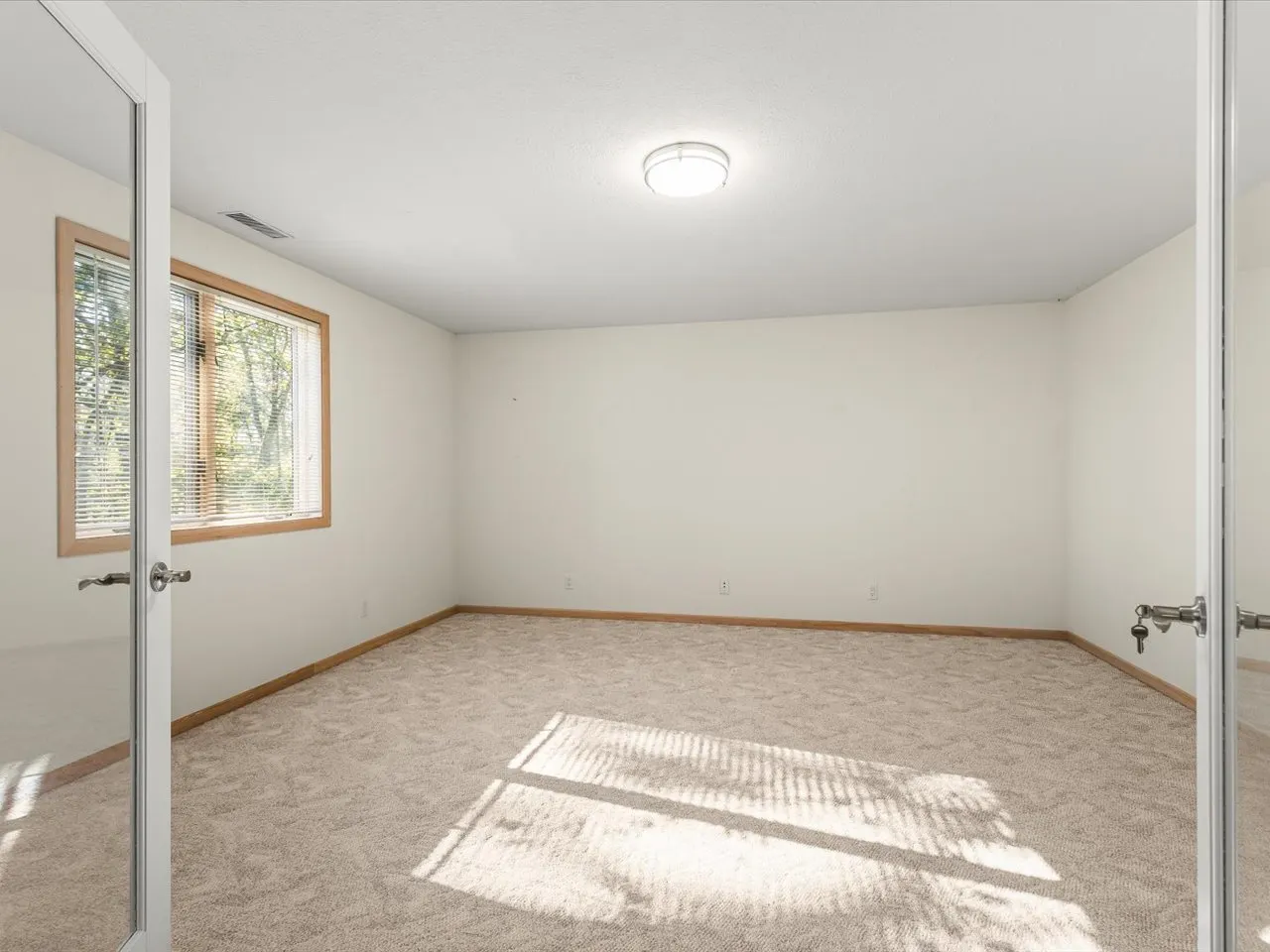 6611 Halverson Drive IL