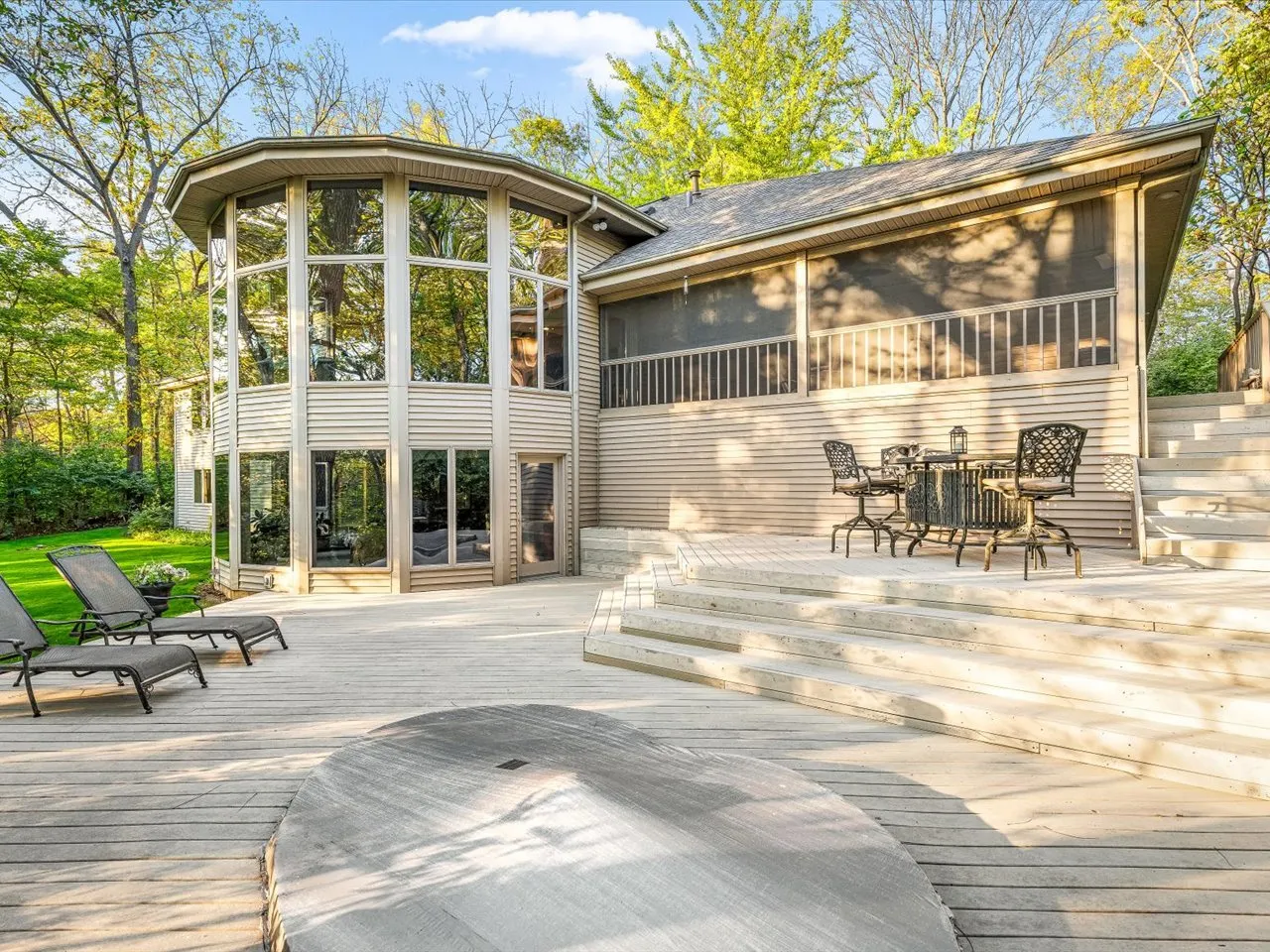 6611 Halverson Drive IL