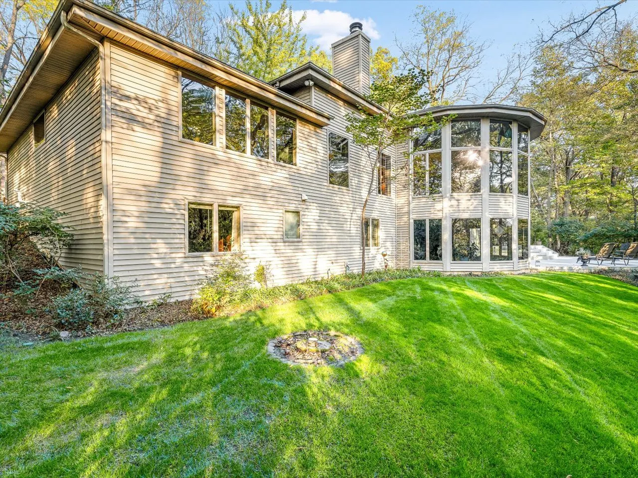 6611 Halverson Drive IL