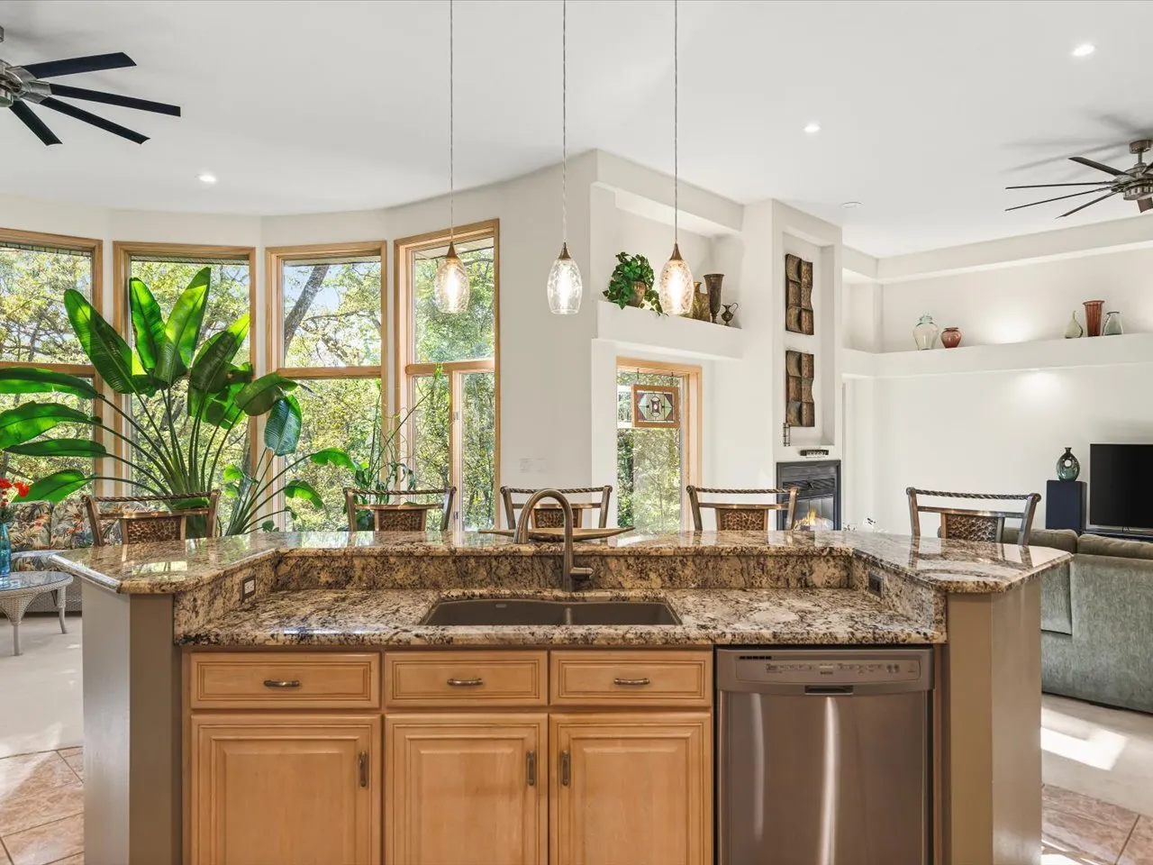 6611 Halverson Drive IL