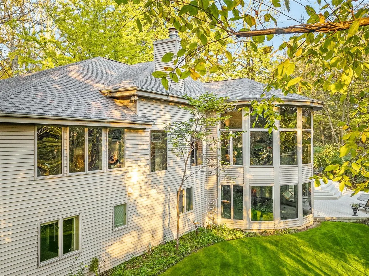 6611 Halverson Drive IL