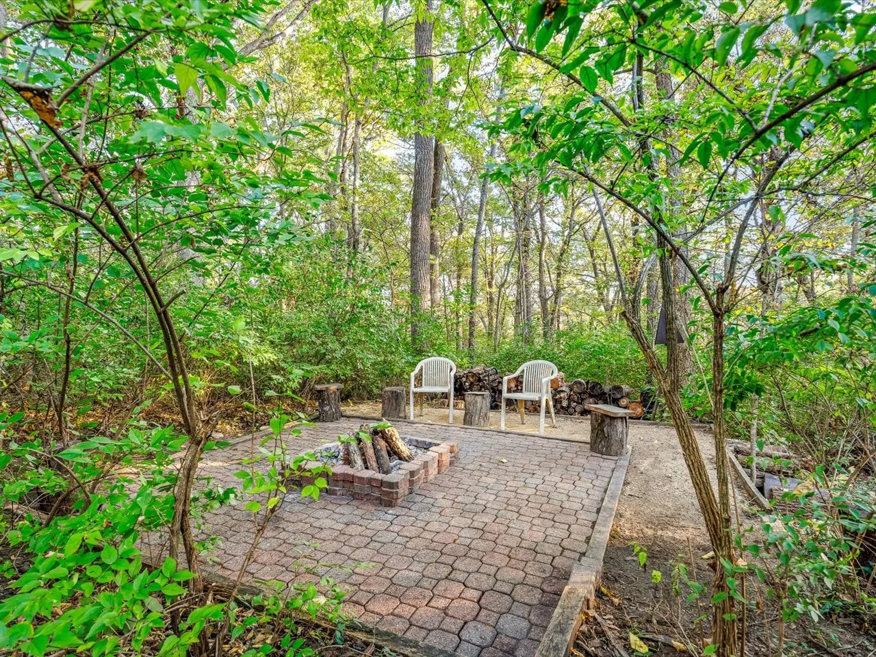 6611 Halverson Drive IL