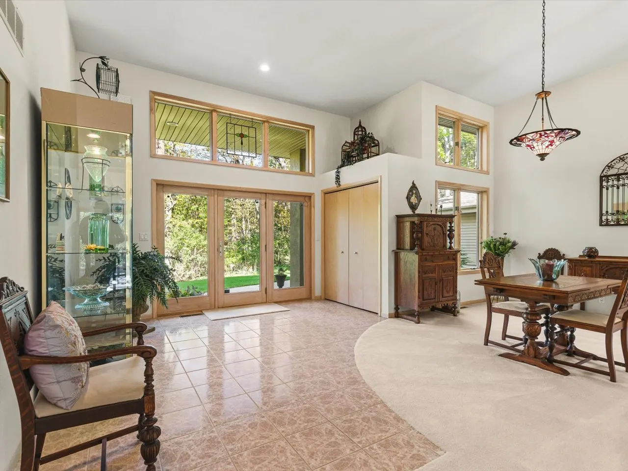 6611 Halverson Drive IL
