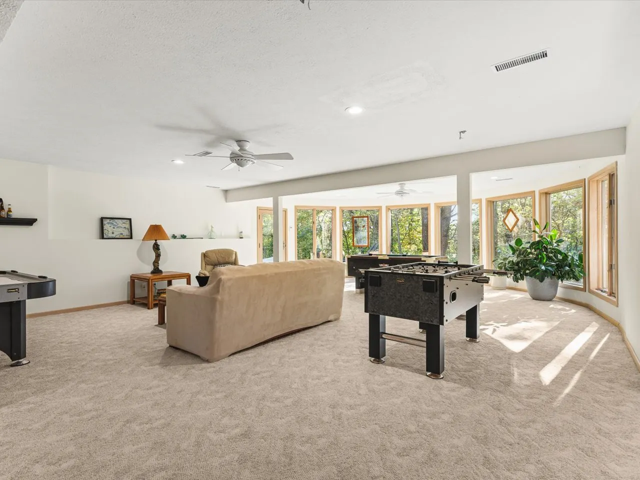 6611 Halverson Drive IL
