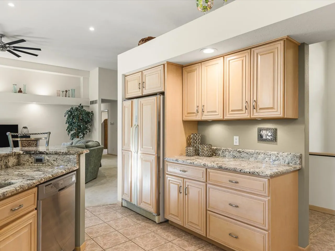 6611 Halverson Drive IL