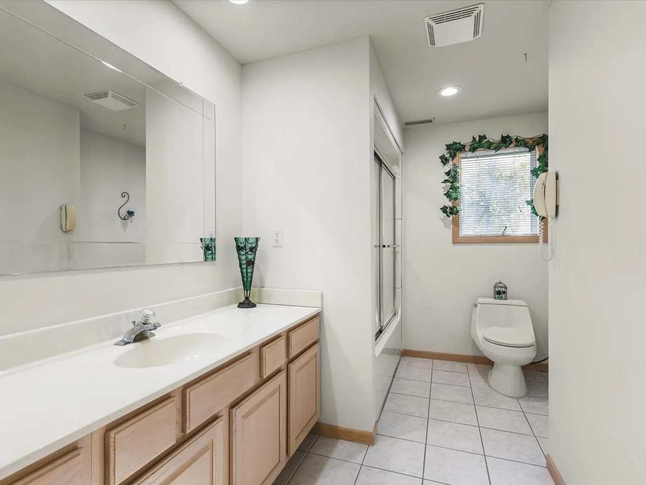 6611 Halverson Drive IL