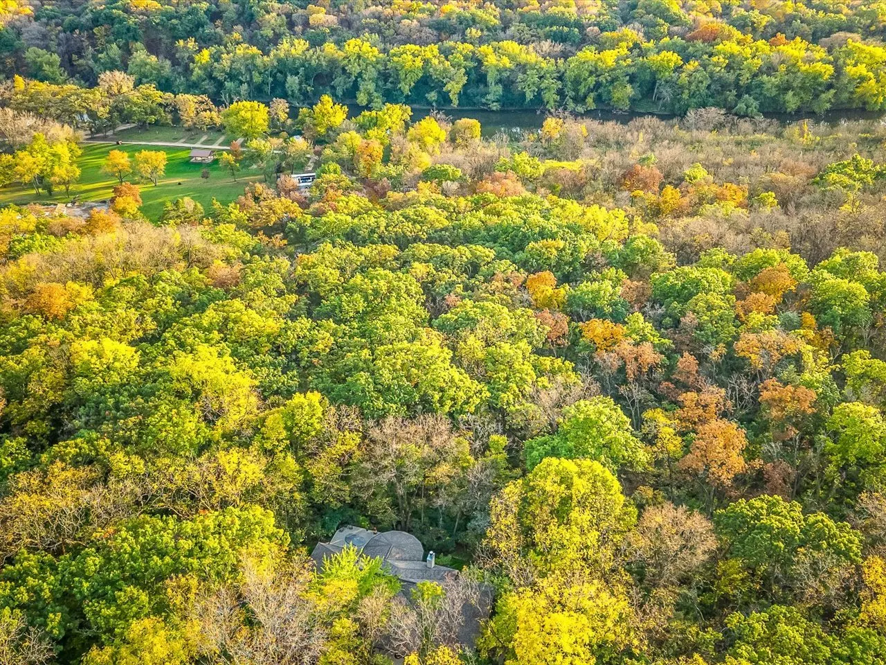 6611 Halverson Drive IL