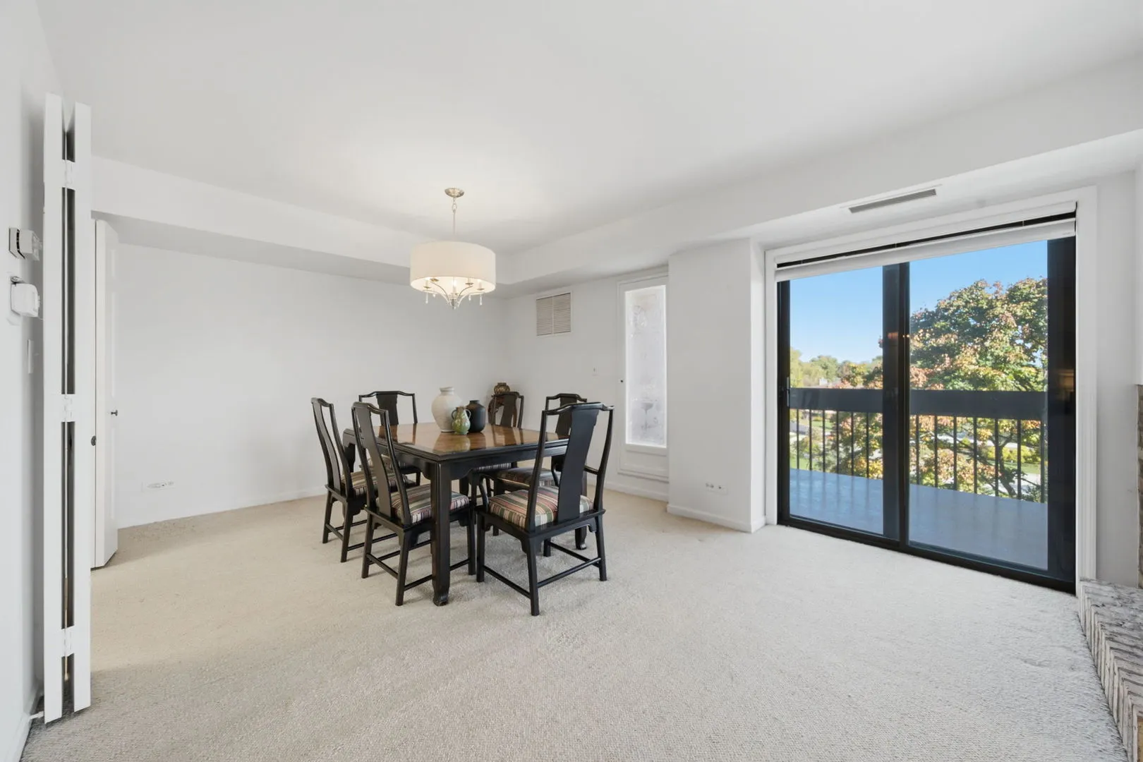 1671 Mission Hills Road IL #310