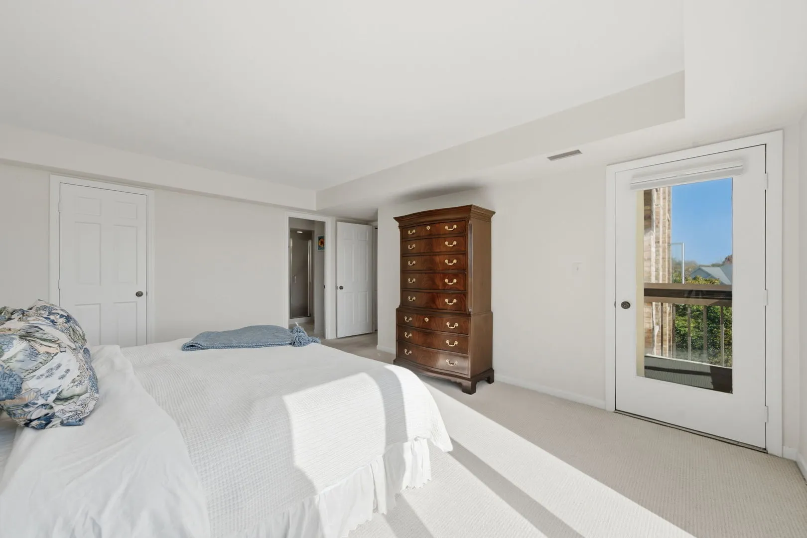 1671 Mission Hills Road IL #310