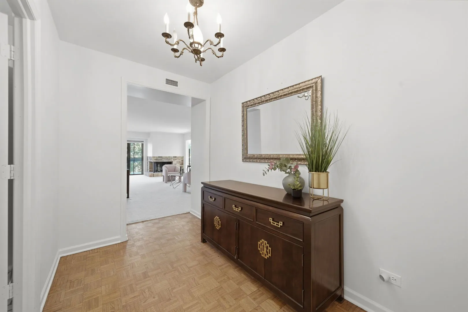 1671 Mission Hills Road IL #310