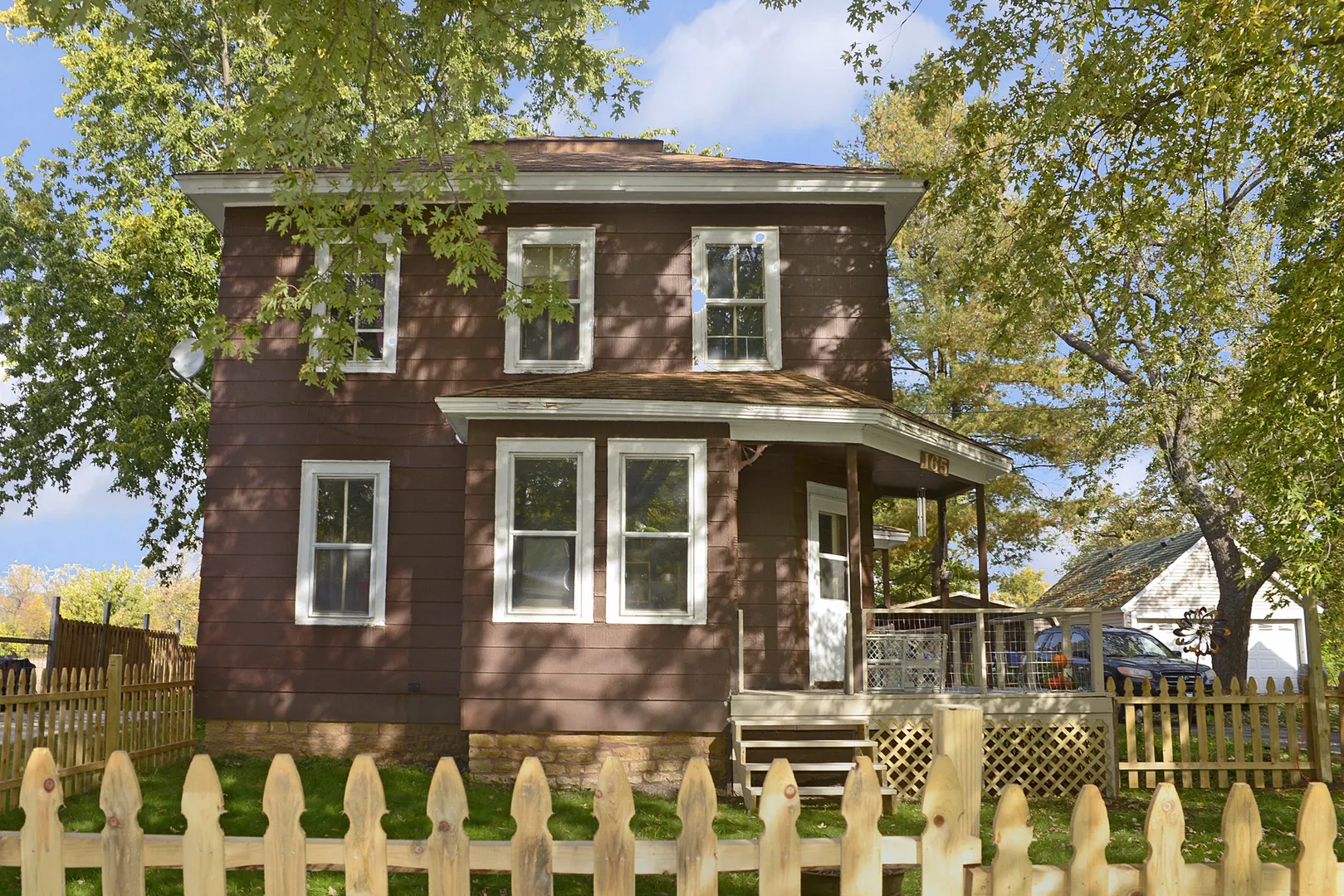 165 W Lincoln Street IL