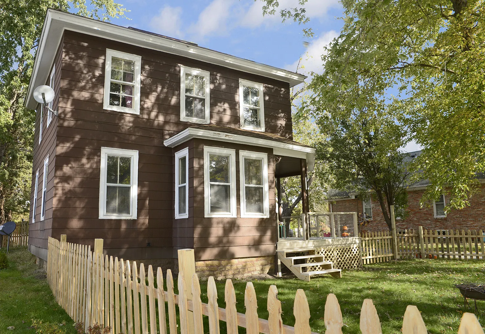 165 W Lincoln Street IL