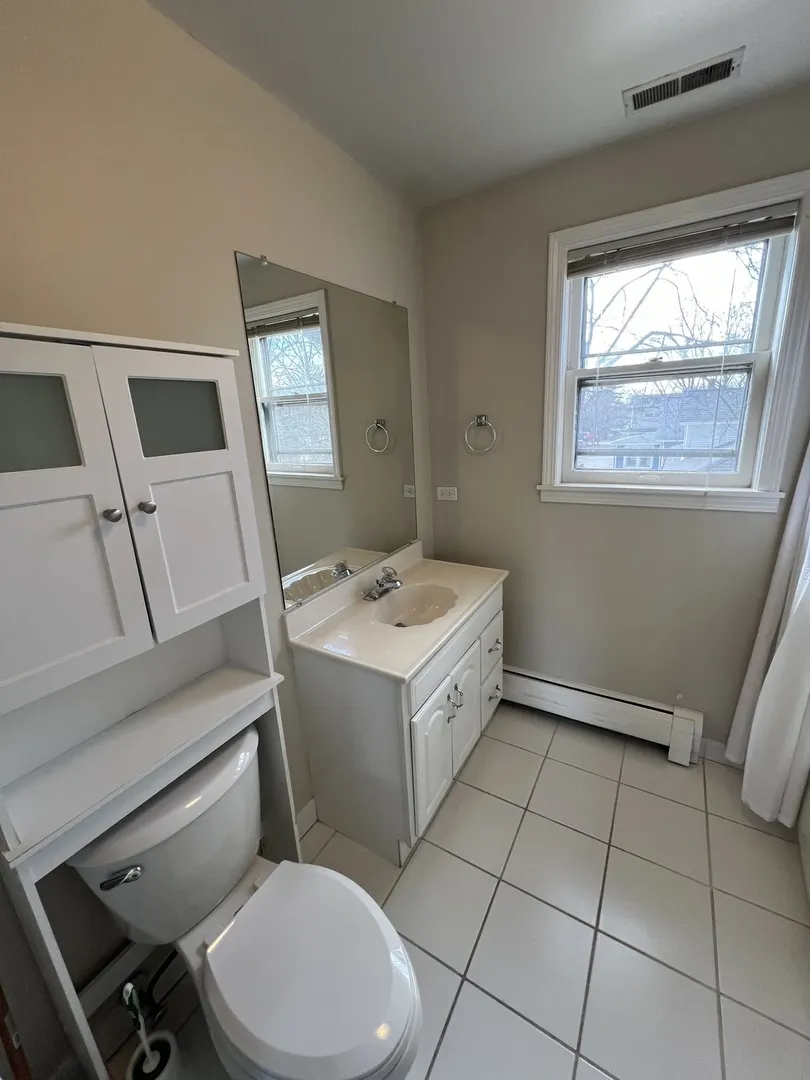 301 W MAIN Street IL #2