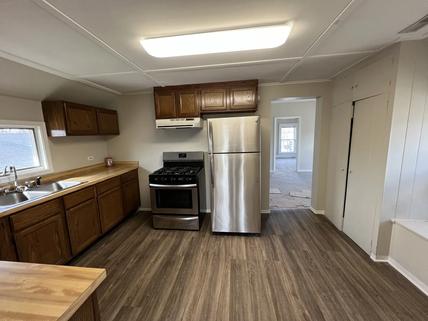 301 W MAIN Street IL #2
