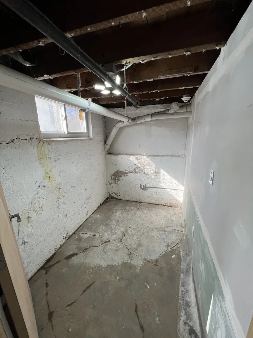 301 W MAIN Street IL #2