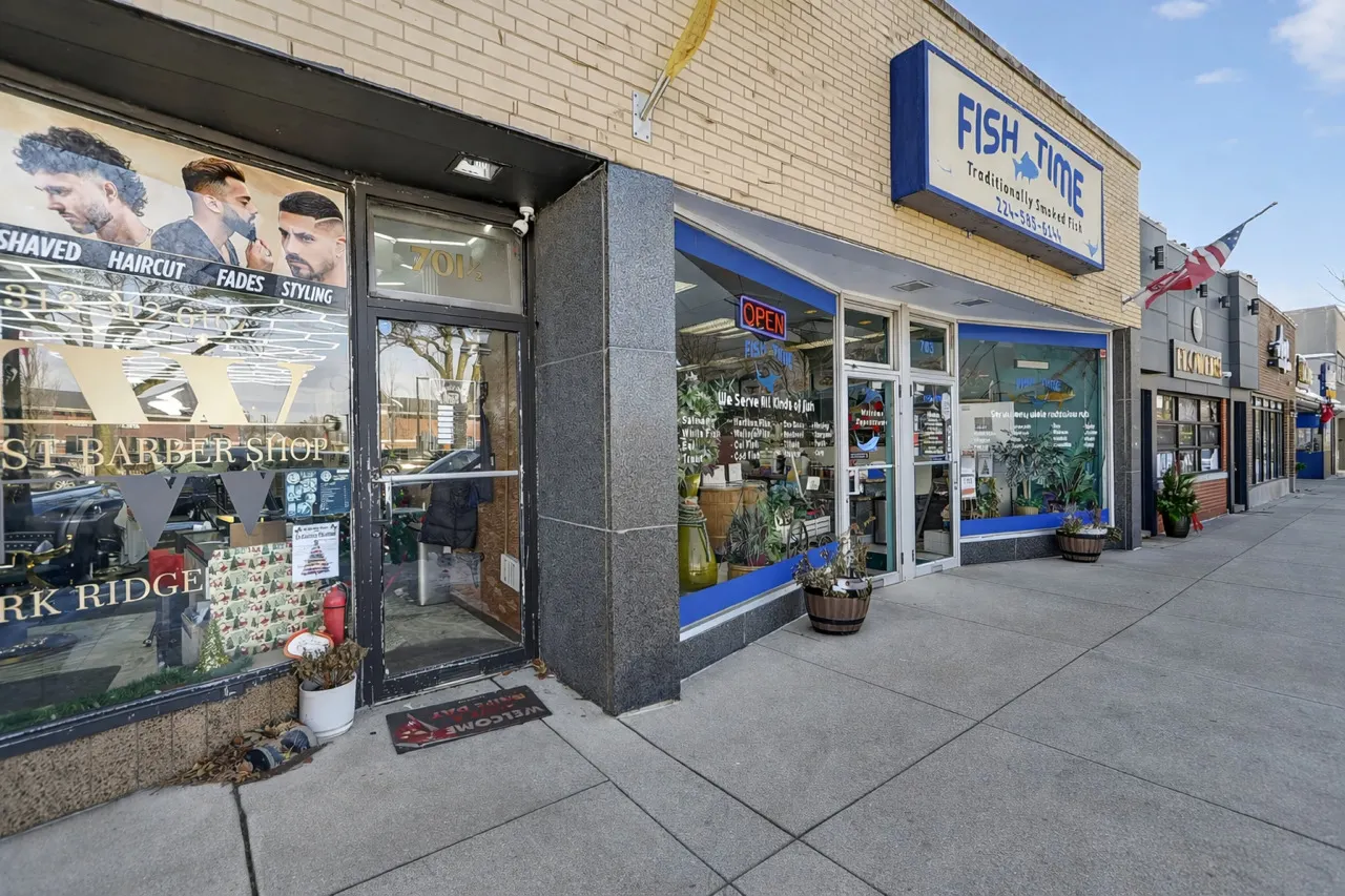 701 Devon Avenue IL