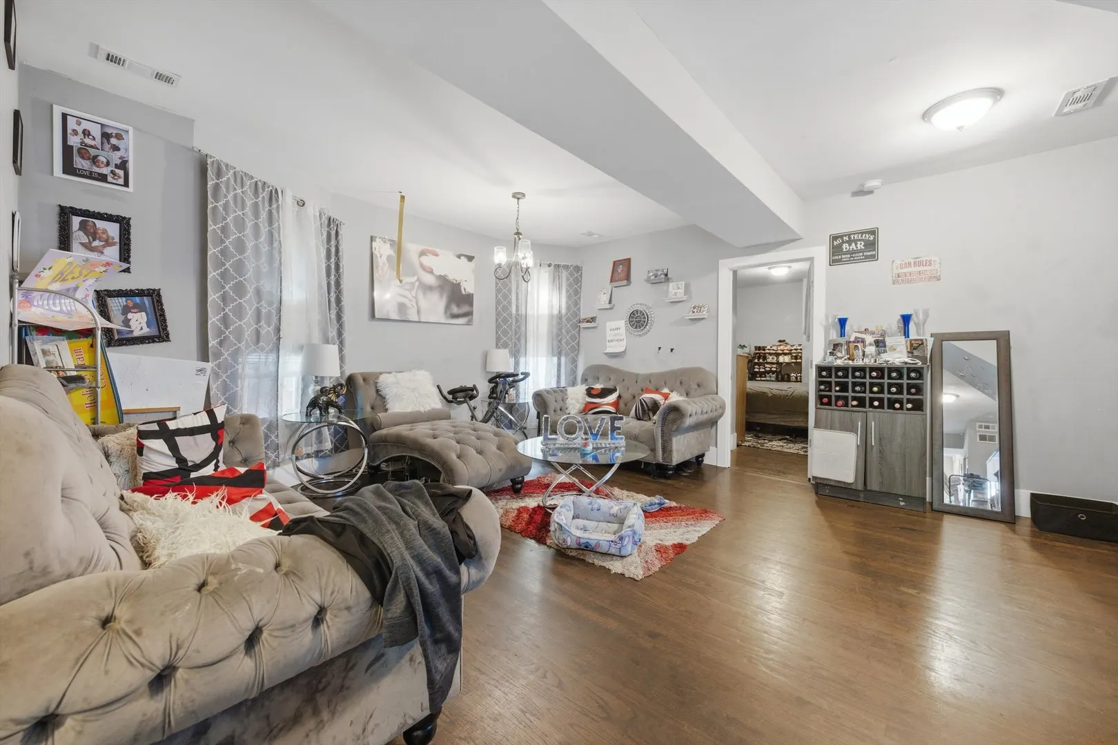 7721 S Emerald Avenue IL
