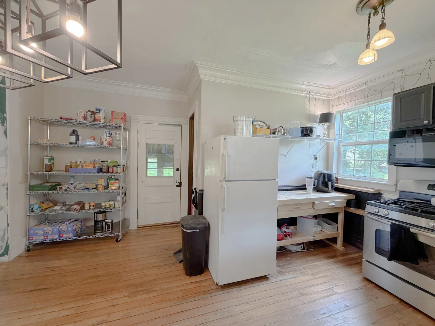 1009 W Monroe Street IL