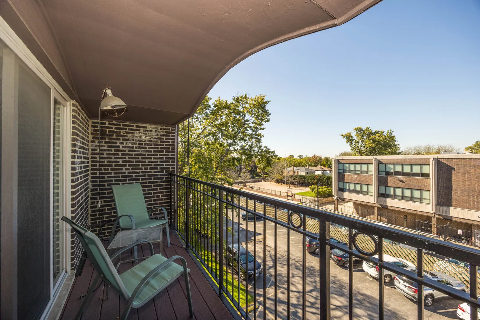 6800 N California Avenue IL #4i