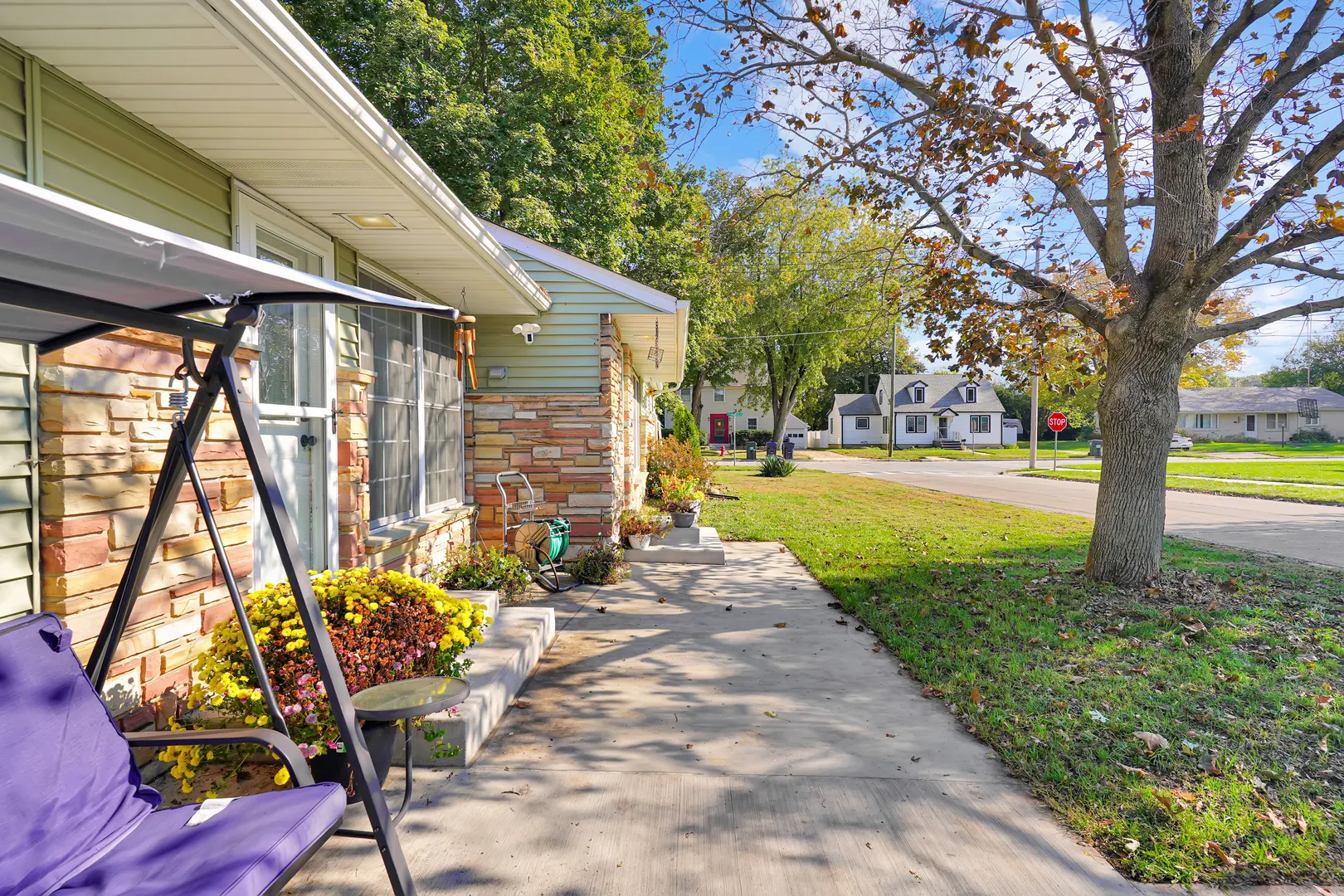 136 Laurel Street IL