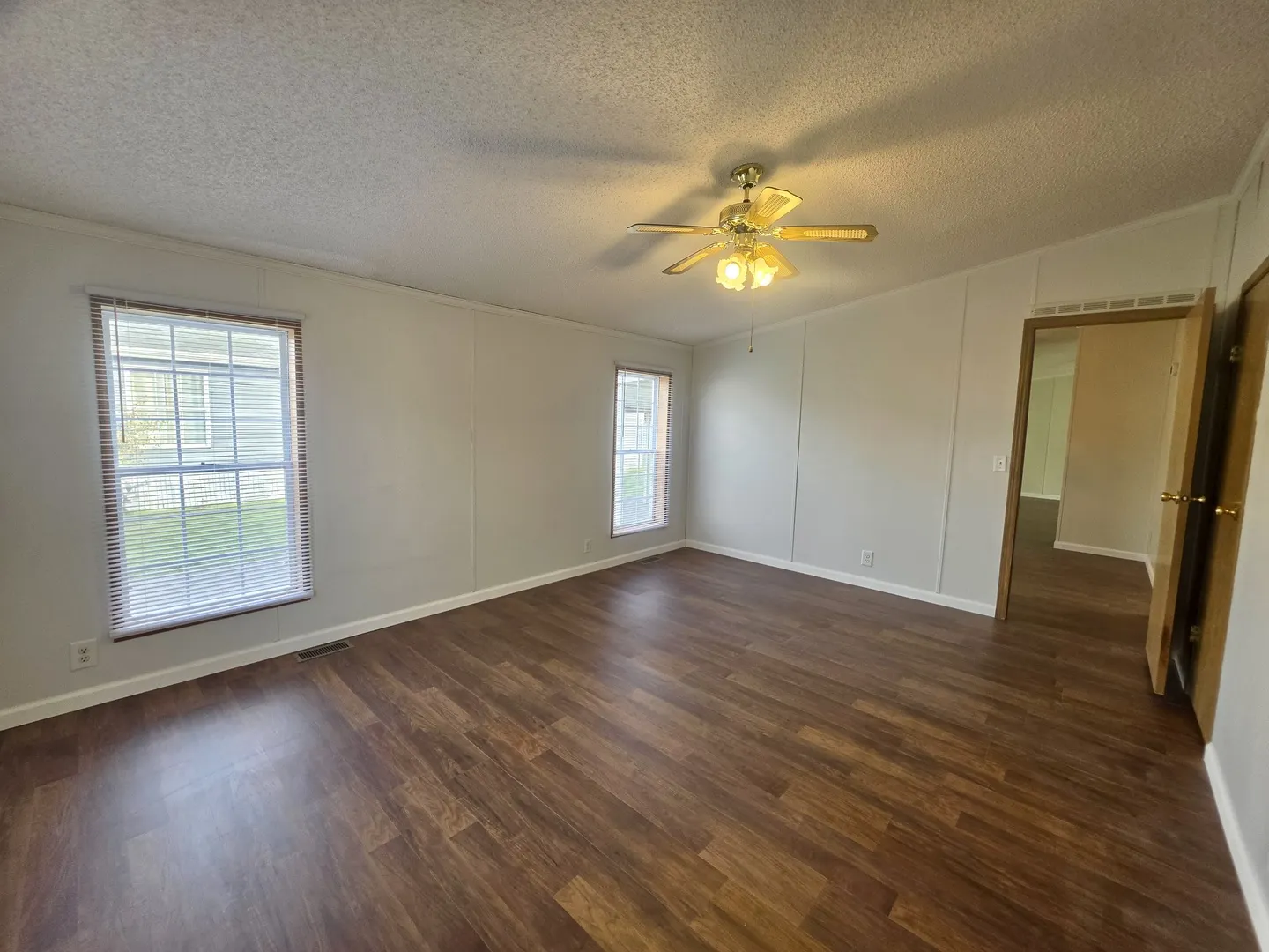 11 Blue Bird Lane IL
