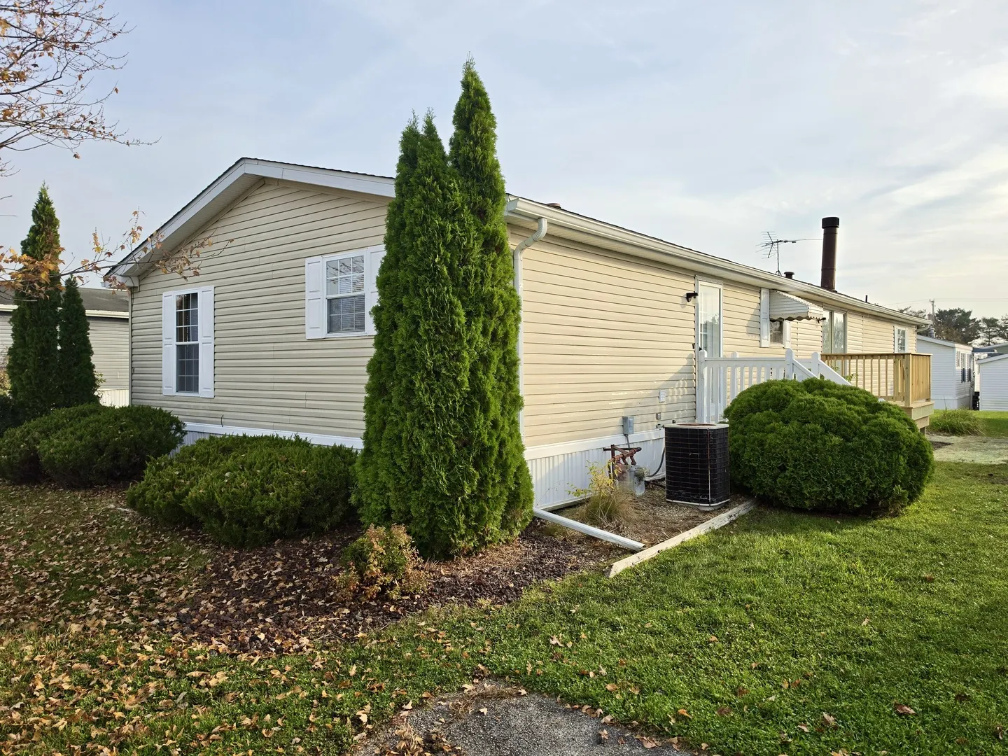11 Blue Bird Lane IL