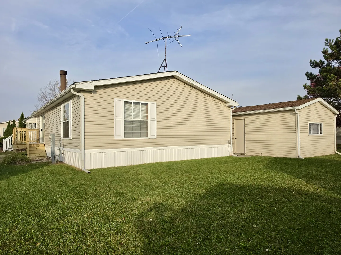 11 Blue Bird Lane IL