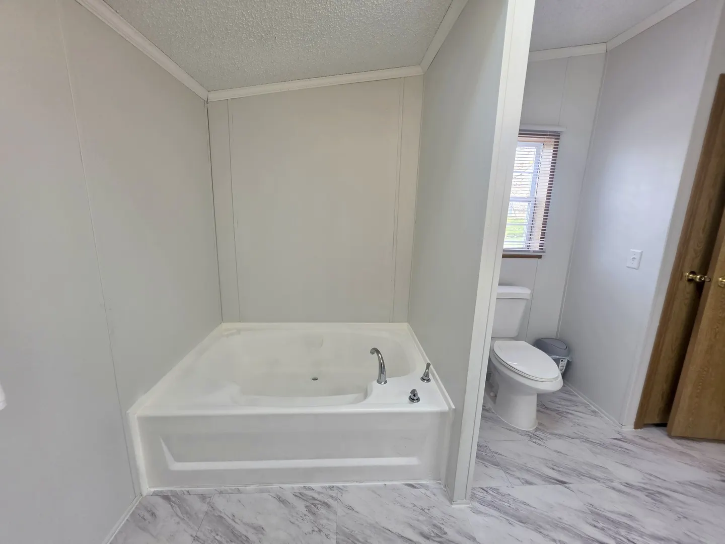 11 Blue Bird Lane IL
